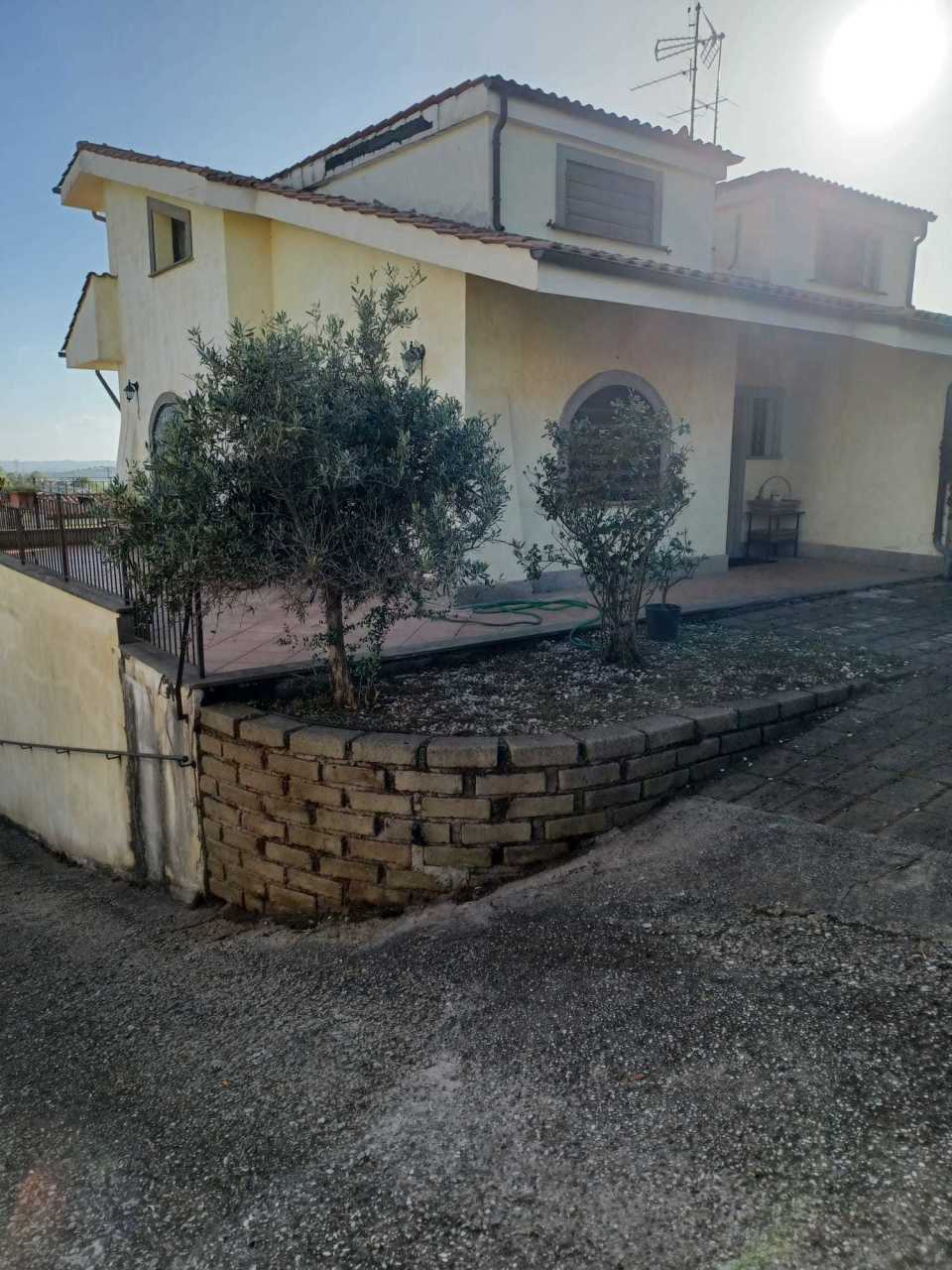 Villa a Schiera in vendita a Castelnuovo di Porto, 5 locali, prezzo € 279.000 | PortaleAgenzieImmobiliari.it