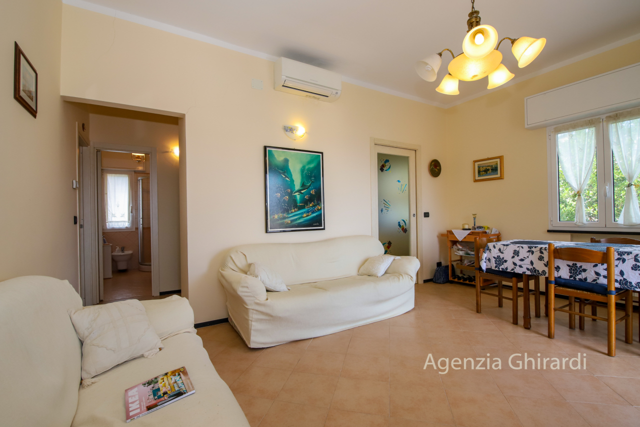 Appartamento in vendita a Albissola Marina, 5 locali, prezzo € 284.000 | PortaleAgenzieImmobiliari.it