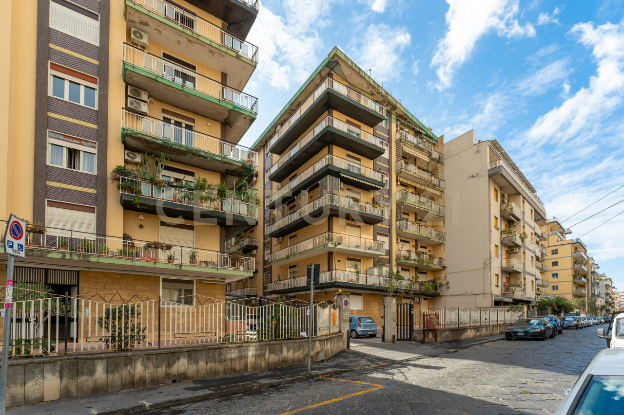 Appartamento in vendita a Catania, 5 locali, prezzo € 209.000 | PortaleAgenzieImmobiliari.it