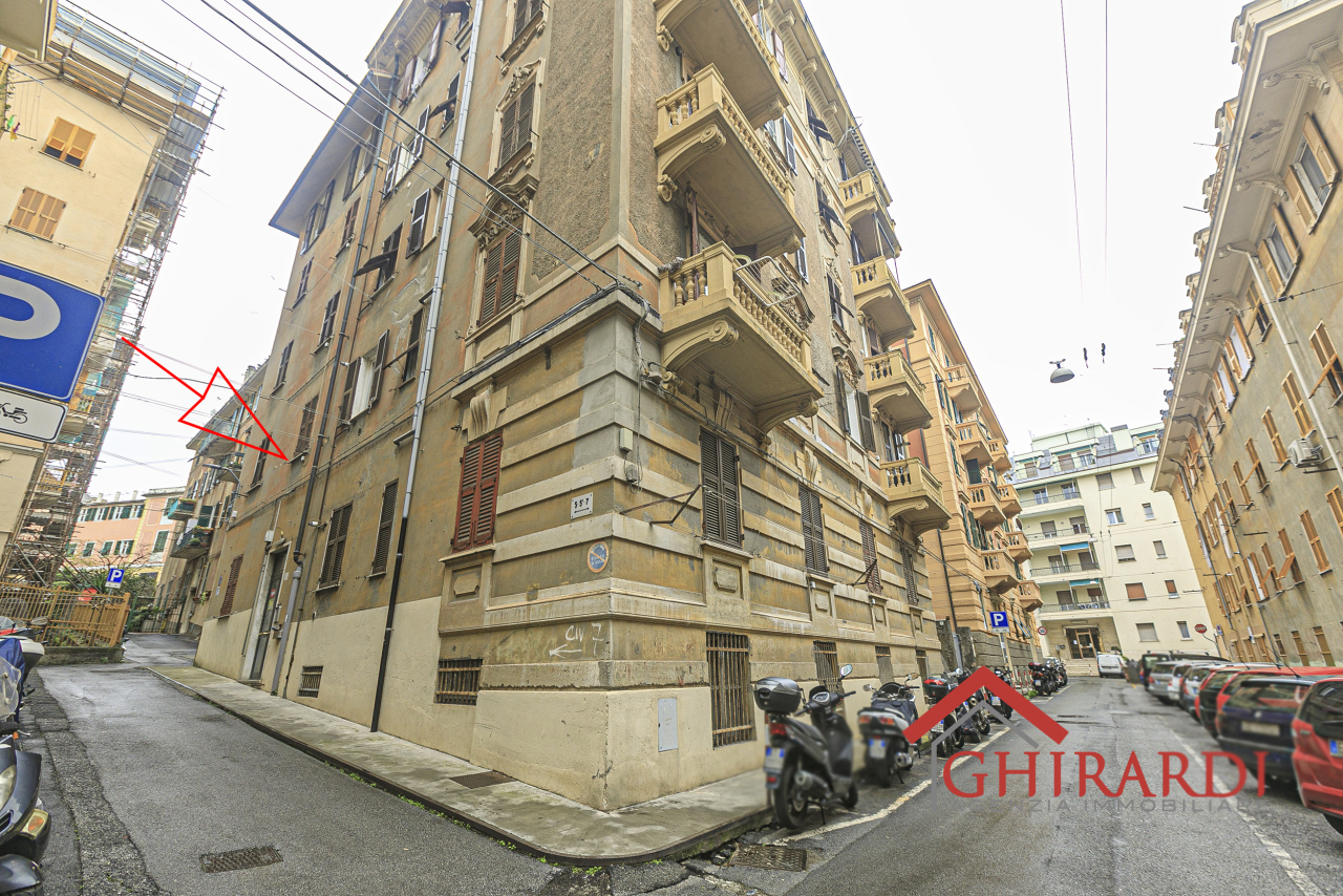 Appartamento in affitto a Genova, 5 locali, prezzo € 450 | PortaleAgenzieImmobiliari.it