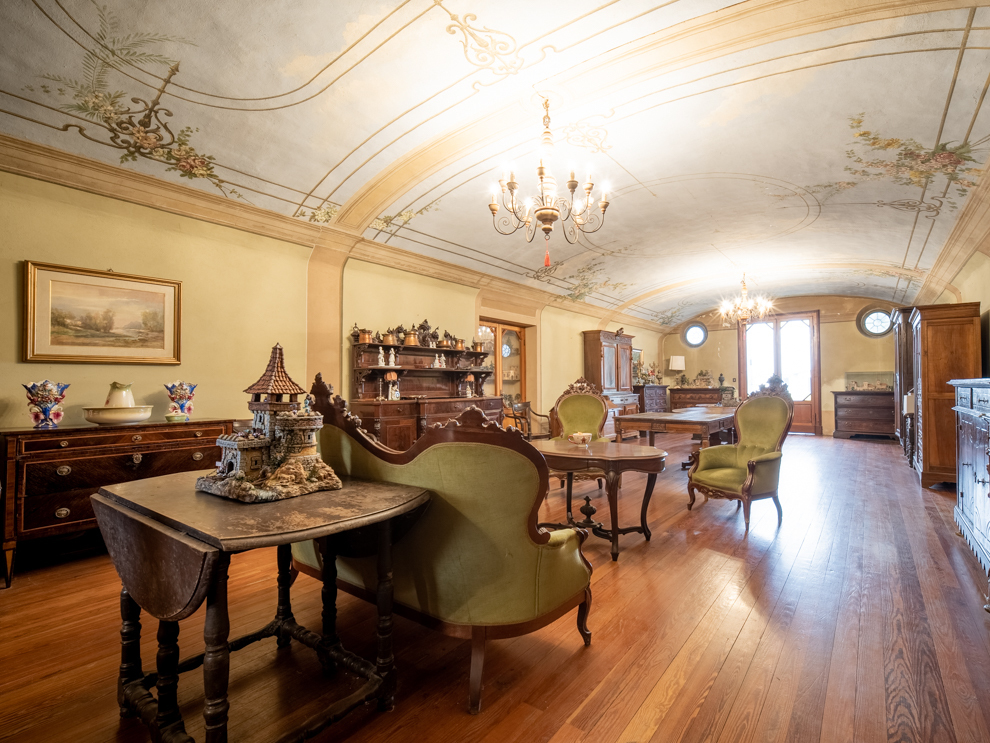 Villa in vendita a Reggio Emilia, 12 locali, prezzo € 640.000 | PortaleAgenzieImmobiliari.it