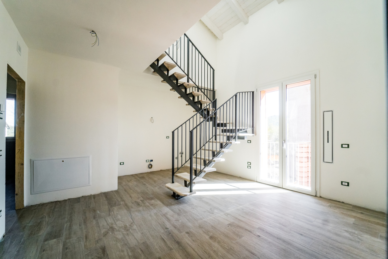 Appartamento in vendita a Casalecchio di Reno, 4 locali, prezzo € 298.000 | PortaleAgenzieImmobiliari.it