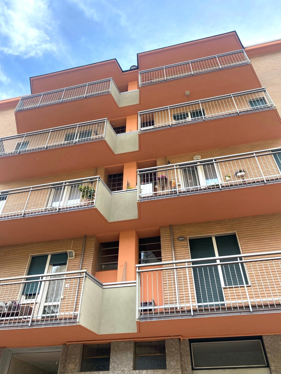 Appartamento in affitto a Como, 3 locali, prezzo € 1.150 | PortaleAgenzieImmobiliari.it