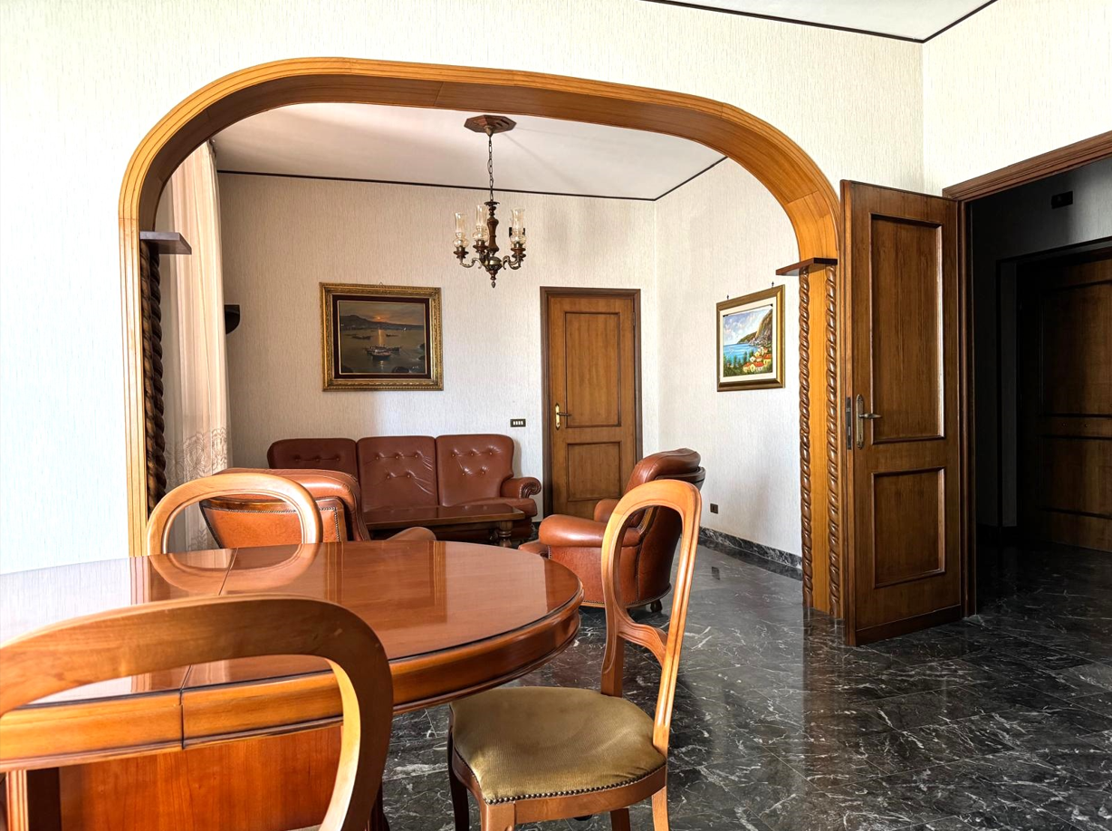 Appartamento in vendita a Anagni, 8 locali, prezzo € 105.000 | PortaleAgenzieImmobiliari.it