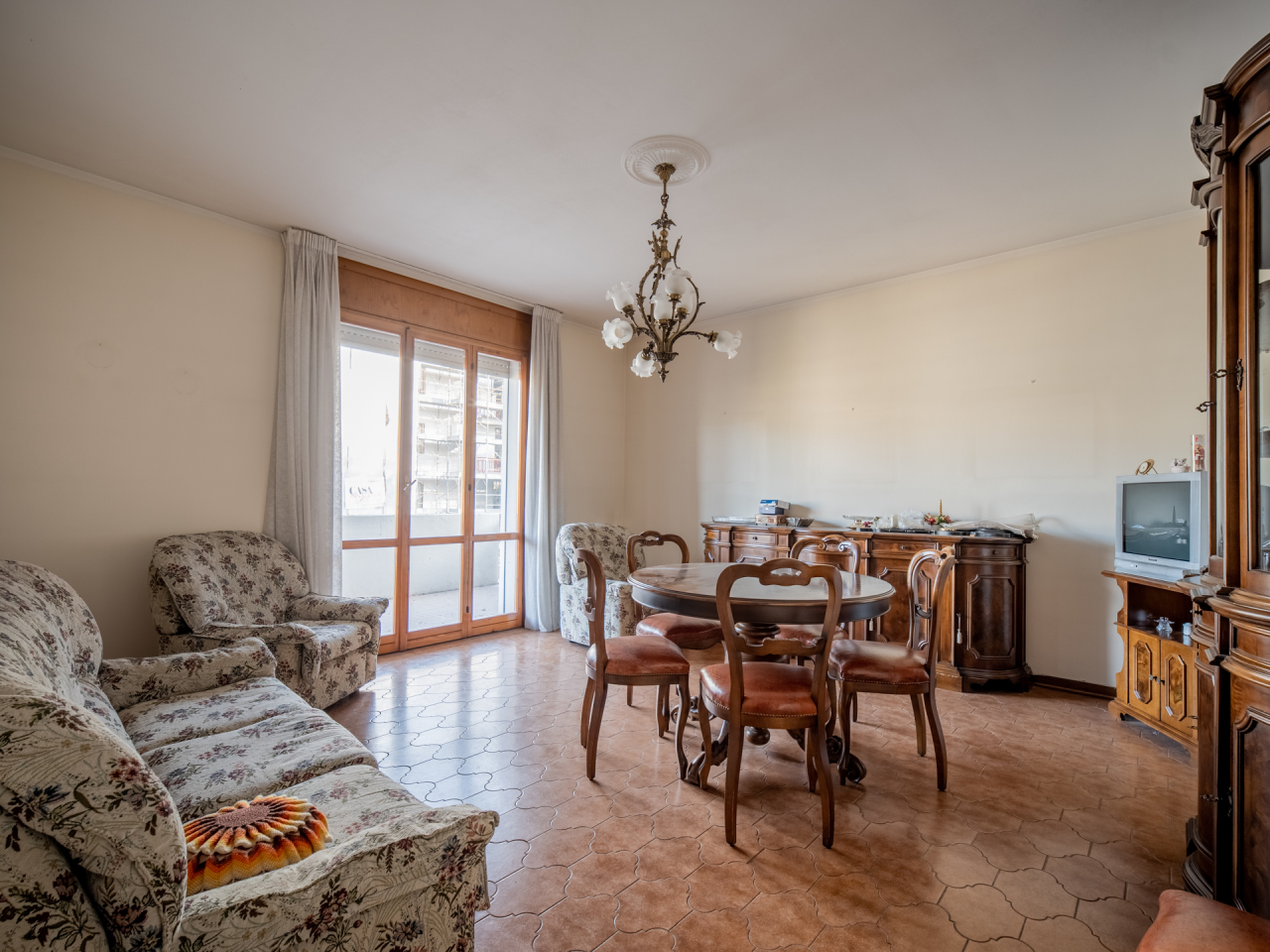 Appartamento in vendita a Reggio Emilia, 4 locali, prezzo € 180.000 | PortaleAgenzieImmobiliari.it