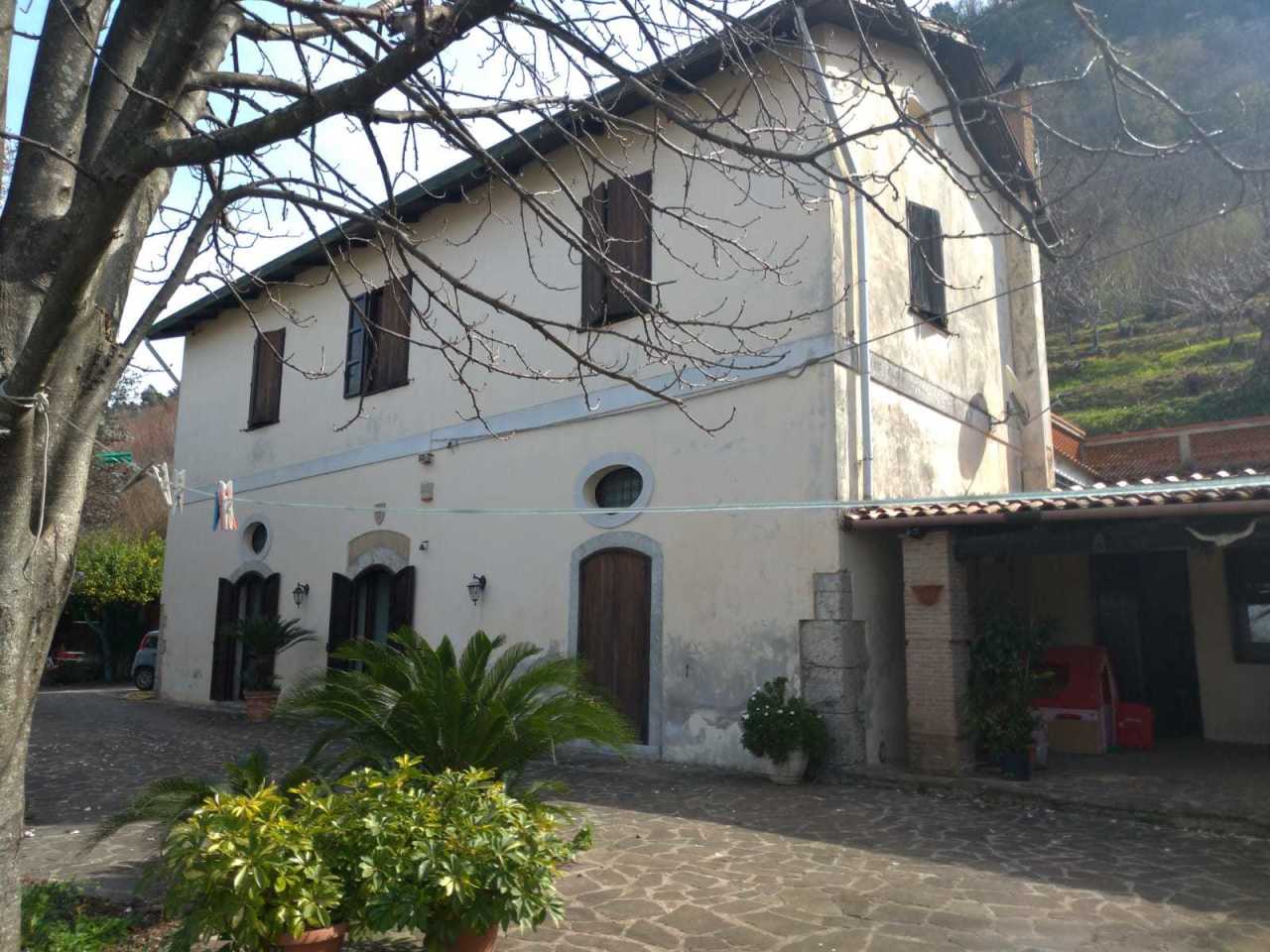Rustico / Casale in Vendita a Roccapiemonte