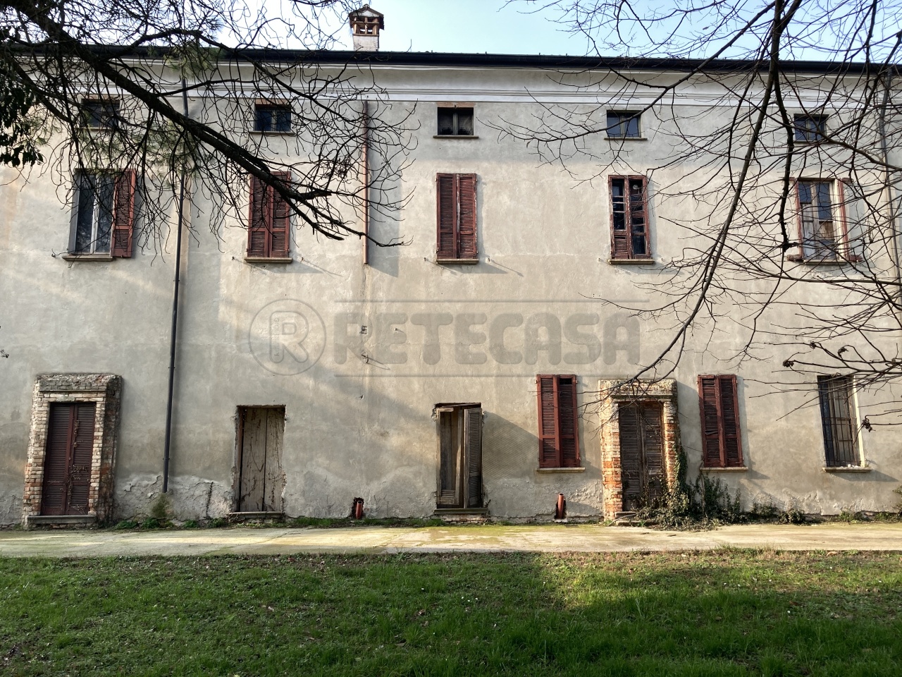 Villa in Vendita a Madignano