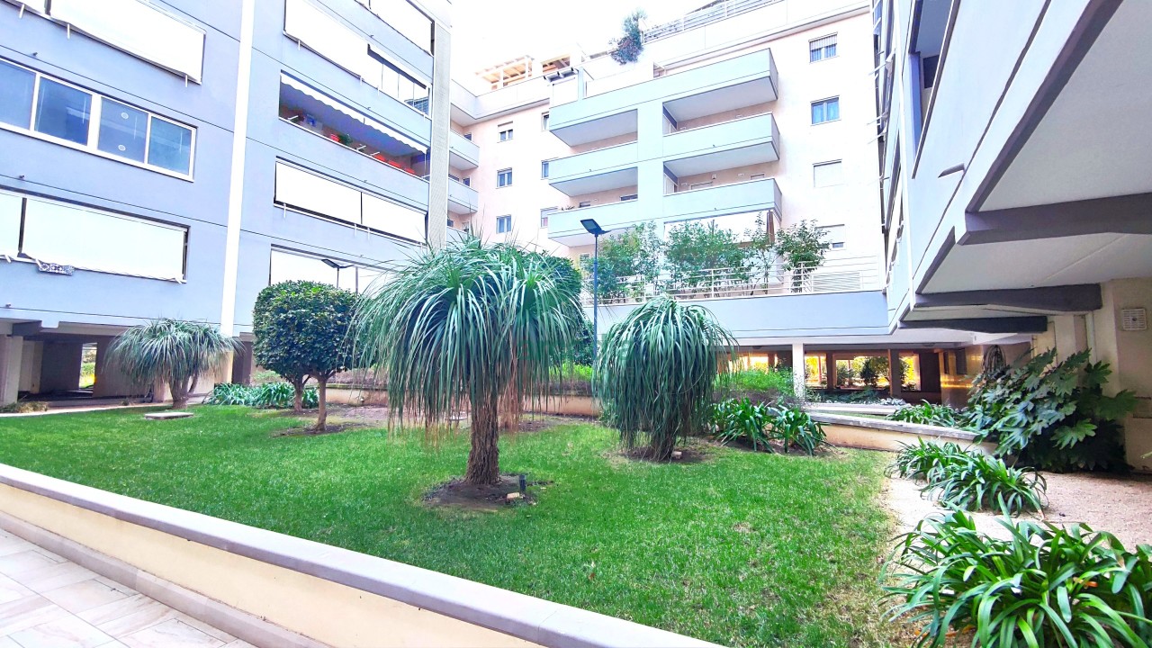 Appartamento in vendita a Bari, 5 locali, prezzo € 540.000 | PortaleAgenzieImmobiliari.it