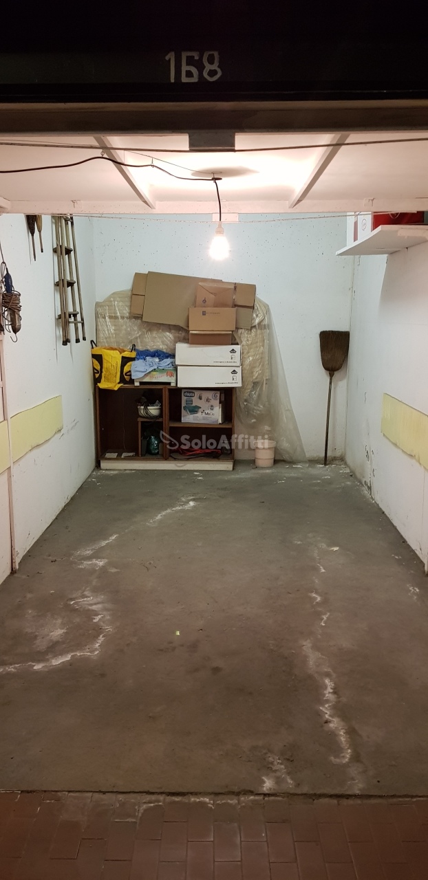 Box / Garage in Affitto a Torino
