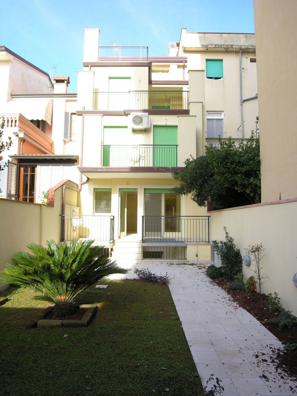 Appartamento in vendita a Viareggio, 3 locali, Trattative riservate | PortaleAgenzieImmobiliari.it