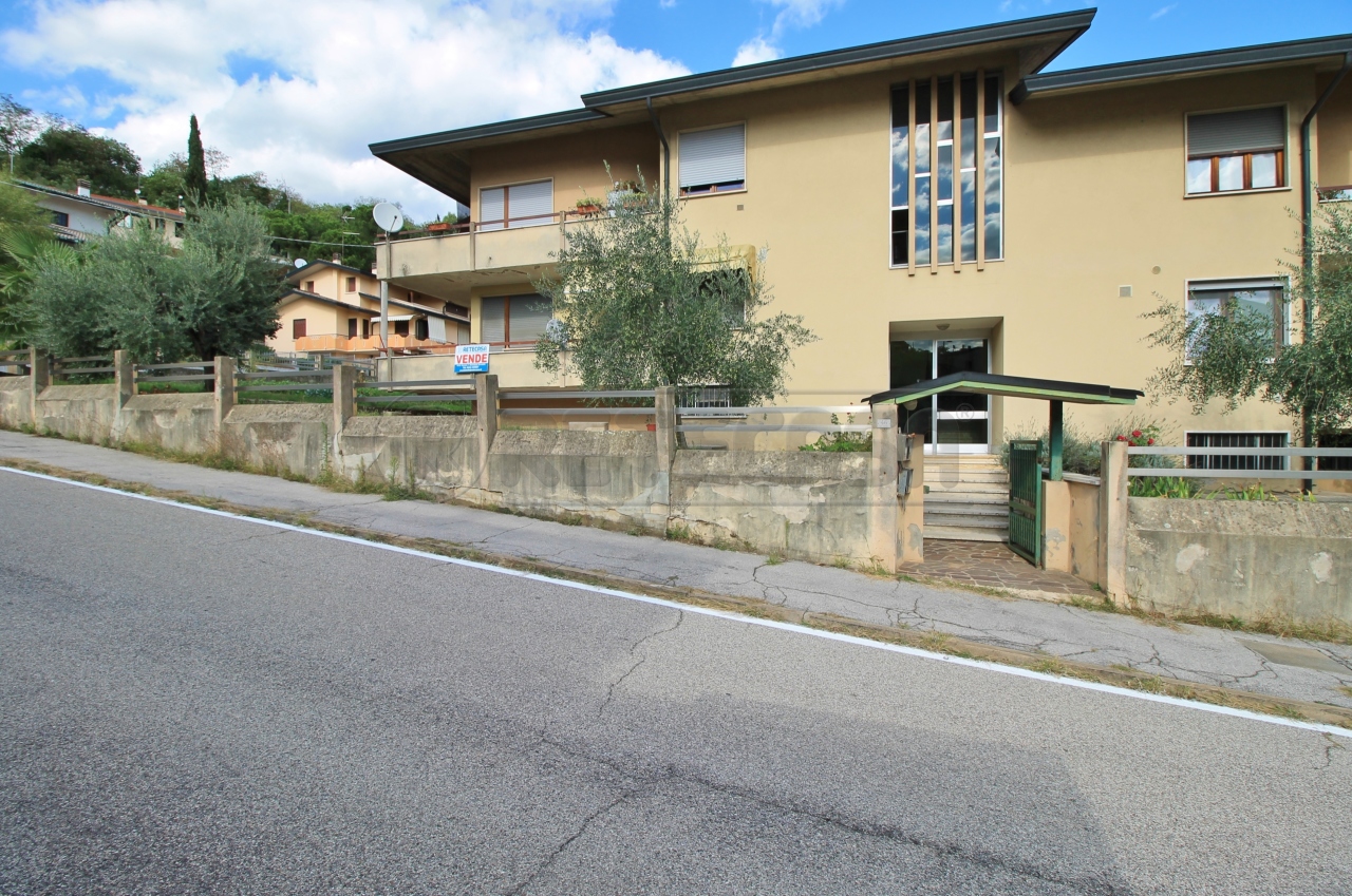 Appartamento in vendita a Montebello Vicentino, 8 locali, prezzo € 135.000 | PortaleAgenzieImmobiliari.it