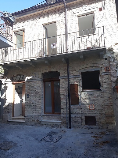 Appartamento in vendita a Orsogna, 4 locali, prezzo € 60.000 | PortaleAgenzieImmobiliari.it
