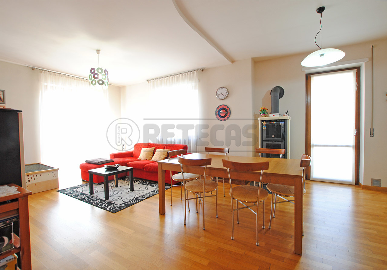 Appartamento in vendita a Cornedo Vicentino, 6 locali, prezzo € 139.000 | PortaleAgenzieImmobiliari.it