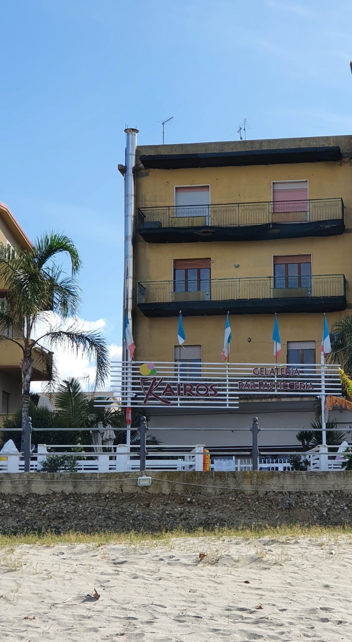 Appartamento in vendita a Villa San Giovanni, 10 locali, prezzo € 70.000 | CambioCasa.it