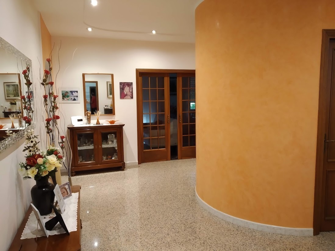 Appartamento in vendita a Jesi, 8 locali, prezzo € 540.000 | PortaleAgenzieImmobiliari.it