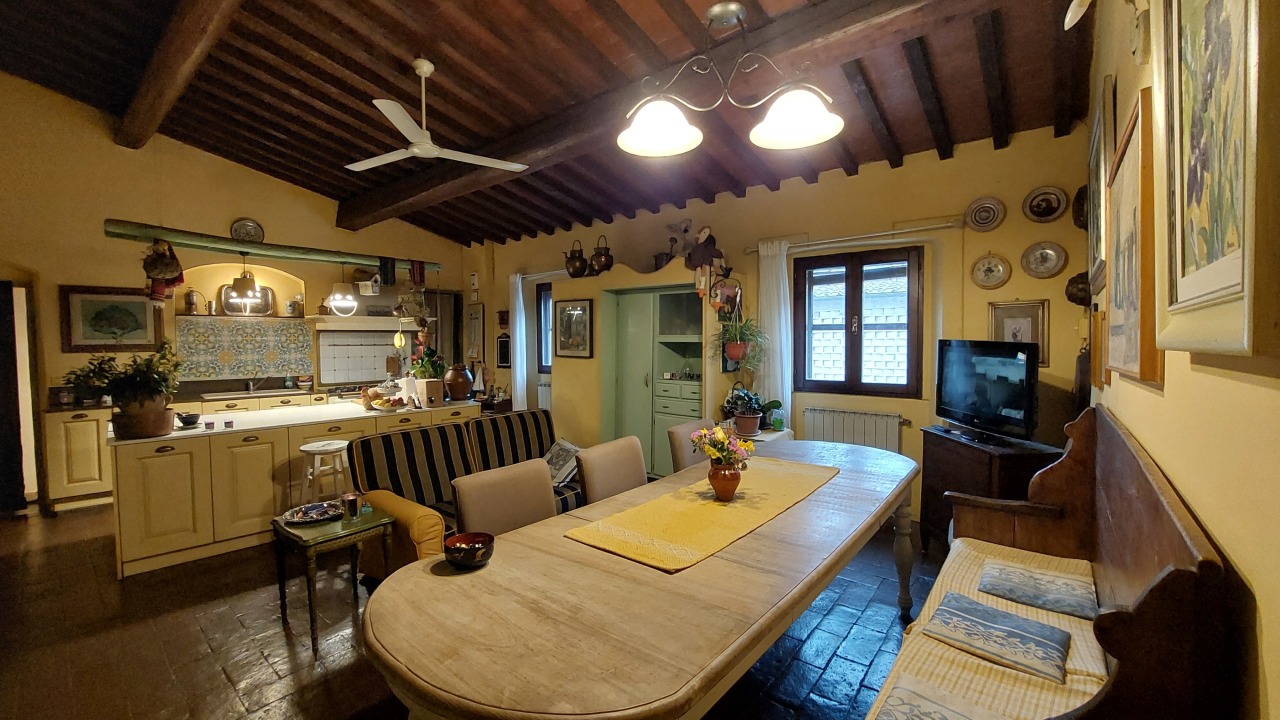 Rustico / Casale in vendita a Rignano sull'Arno, 13 locali, prezzo € 670.000 | PortaleAgenzieImmobiliari.it