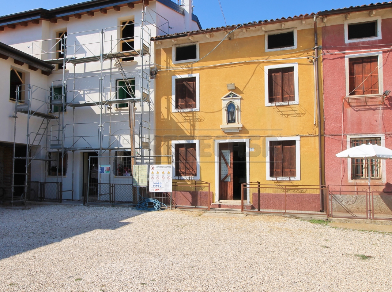Rustico / Casale in vendita a Nogarole Vicentino, 8 locali, prezzo € 150.000 | PortaleAgenzieImmobiliari.it