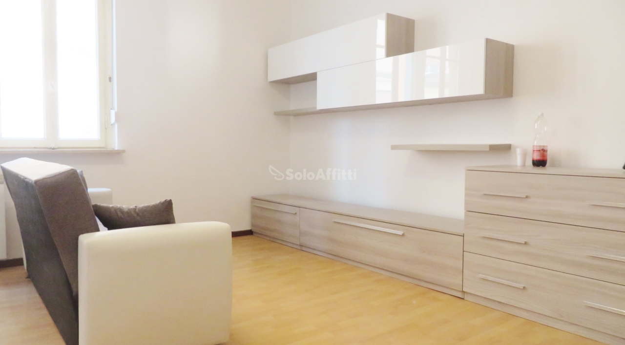 Appartamento in affitto a Legnano, 2 locali, prezzo € 550 | PortaleAgenzieImmobiliari.it
