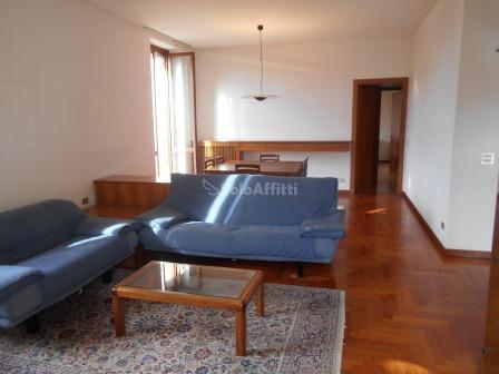 Appartamento in affitto a Cantù, 5 locali, prezzo € 800 | PortaleAgenzieImmobiliari.it