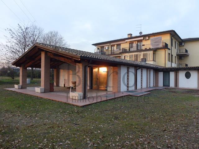 Negozio / Locale in vendita a Parma, 5 locali, prezzo € 290.000 | PortaleAgenzieImmobiliari.it