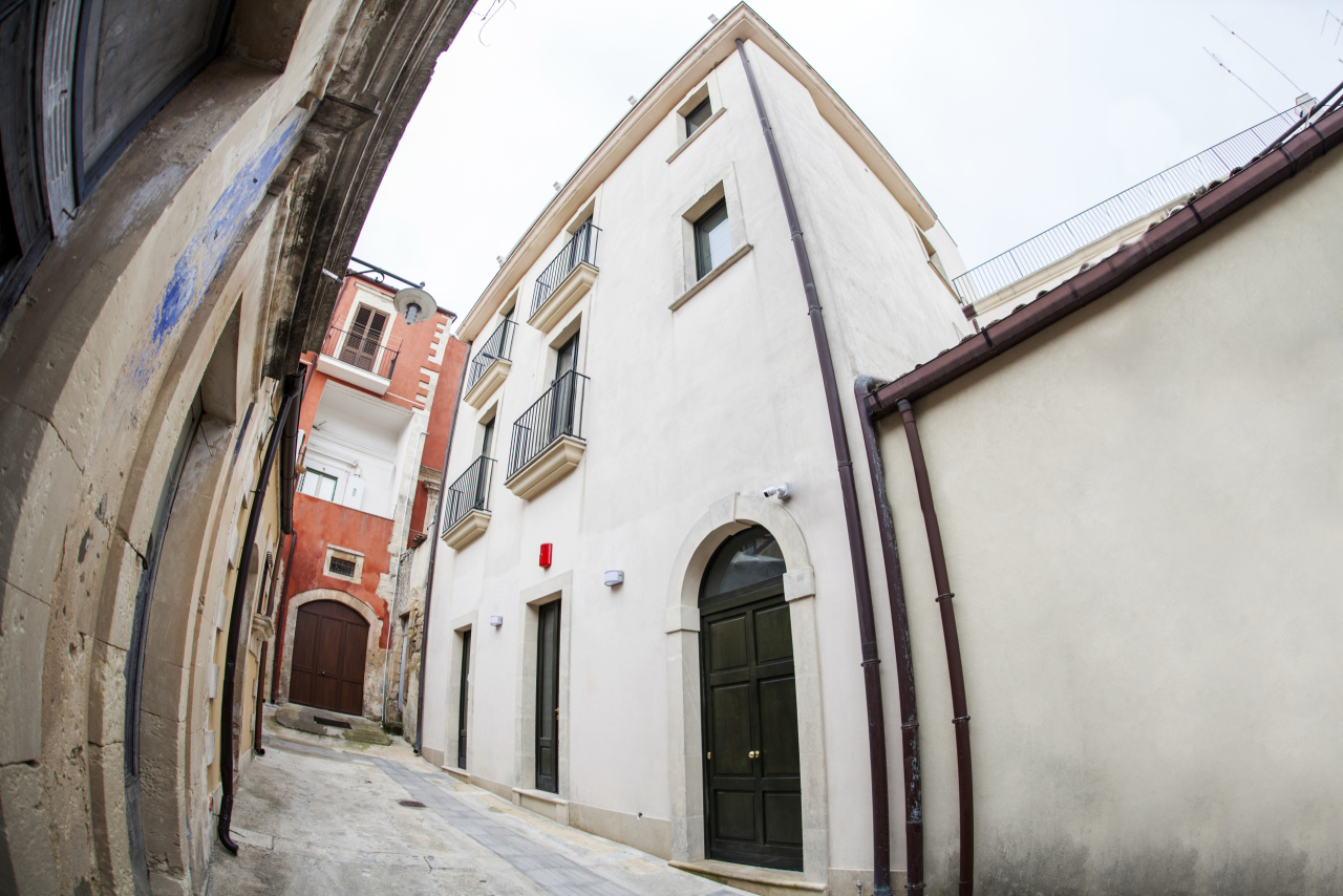 Albergo in vendita a Palazzolo Acreide, 15 locali, prezzo € 1.000.000 | PortaleAgenzieImmobiliari.it