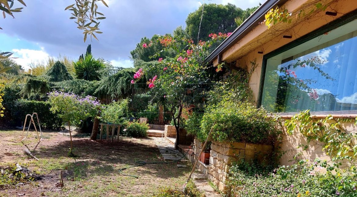 Villa in vendita a Caltanissetta, 7 locali, Trattative riservate | PortaleAgenzieImmobiliari.it