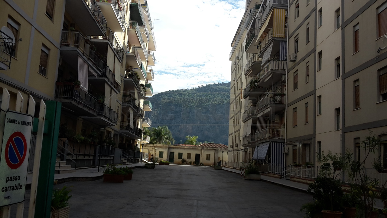Quadrilocale in Affitto - 4+4 a Palermo