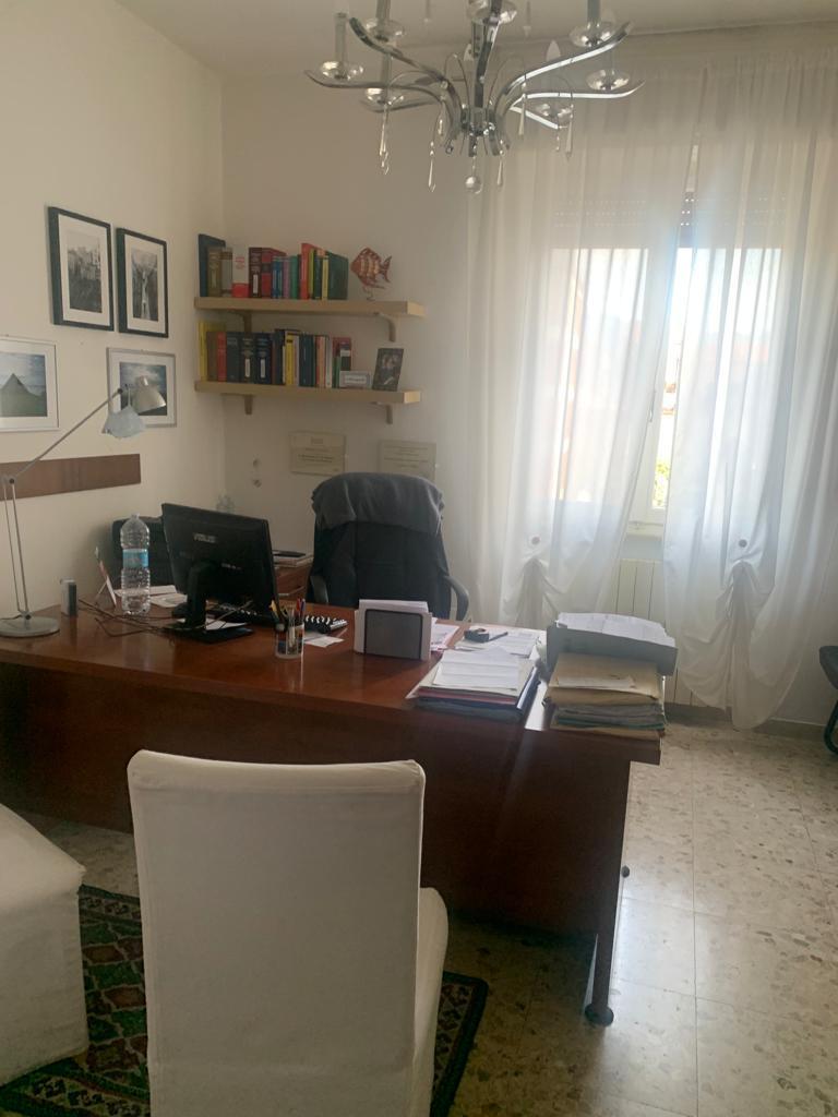 Ufficio / Studio in affitto a Sarzana, 2 locali, prezzo € 200 | PortaleAgenzieImmobiliari.it