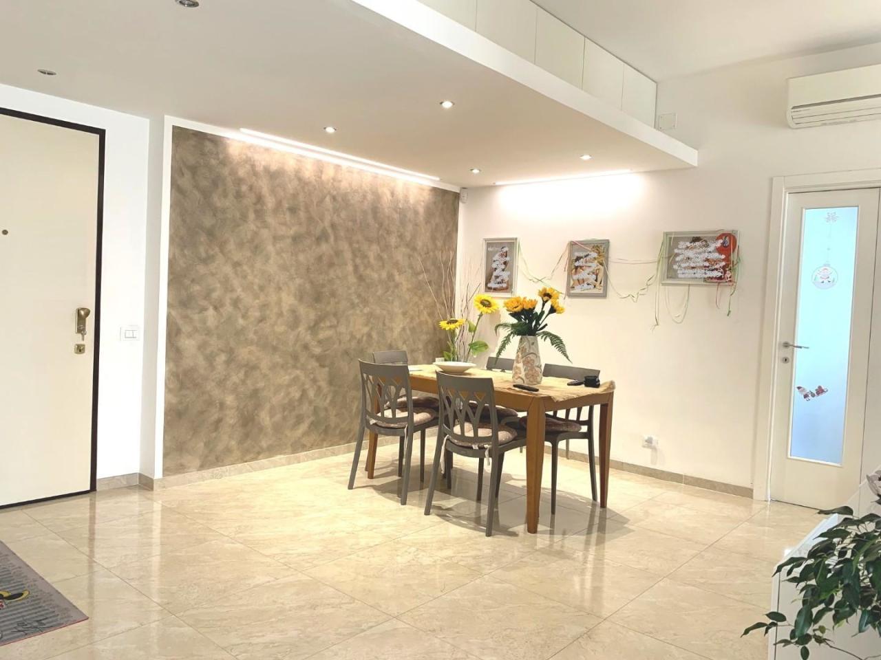Appartamento in vendita a Carrara, 4 locali, prezzo € 199.000 | PortaleAgenzieImmobiliari.it