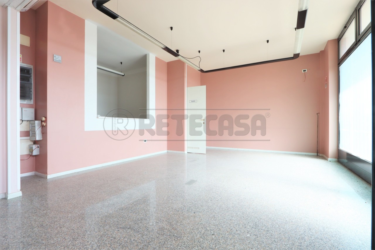 Ufficio / Studio in vendita a Camisano Vicentino, 12 locali, prezzo € 145.000 | PortaleAgenzieImmobiliari.it
