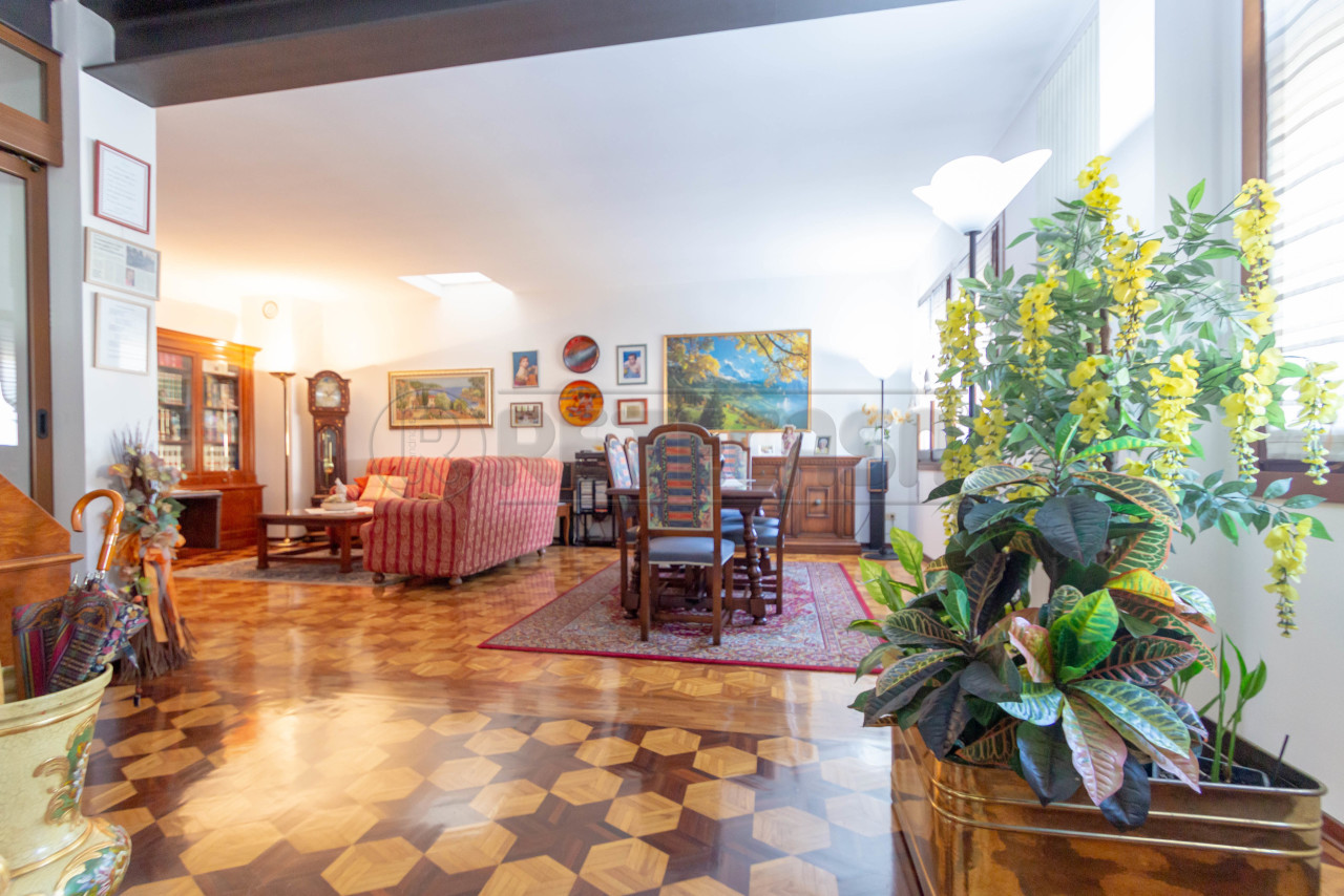 Appartamento in vendita a Bressanvido, 7 locali, prezzo € 170.000 | PortaleAgenzieImmobiliari.it