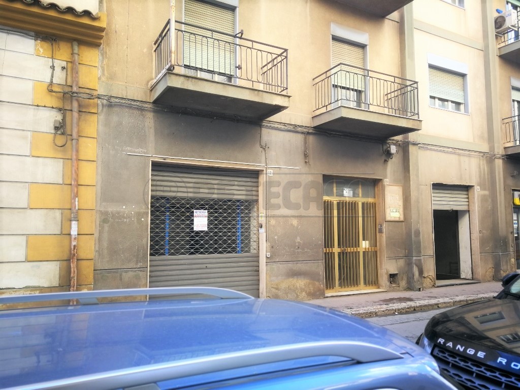 Negozio / Locale in affitto a Caltanissetta, 2 locali, prezzo € 500 | PortaleAgenzieImmobiliari.it