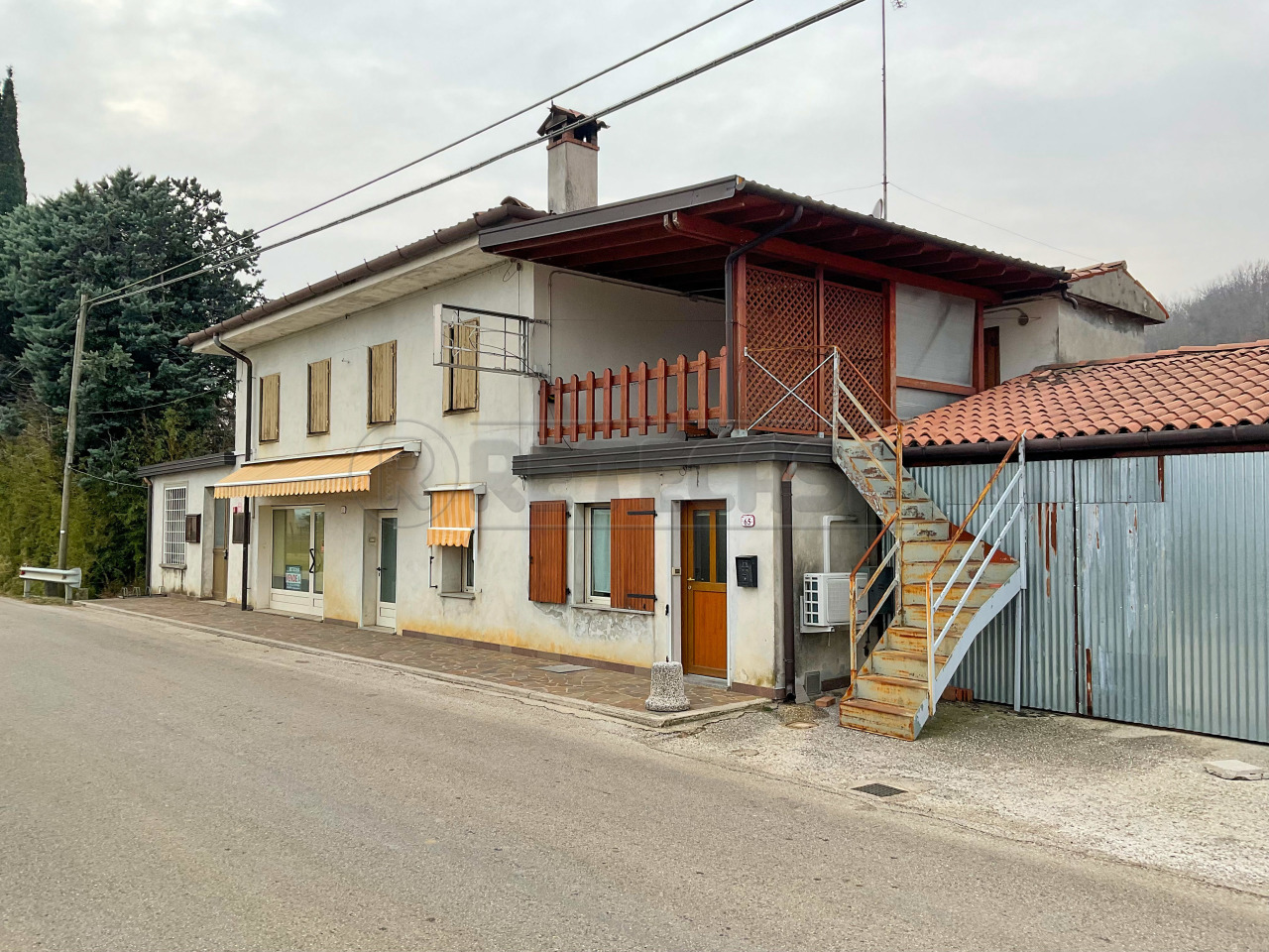 Appartamento in vendita a Prepotto, 7 locali, prezzo € 159.000 | PortaleAgenzieImmobiliari.it