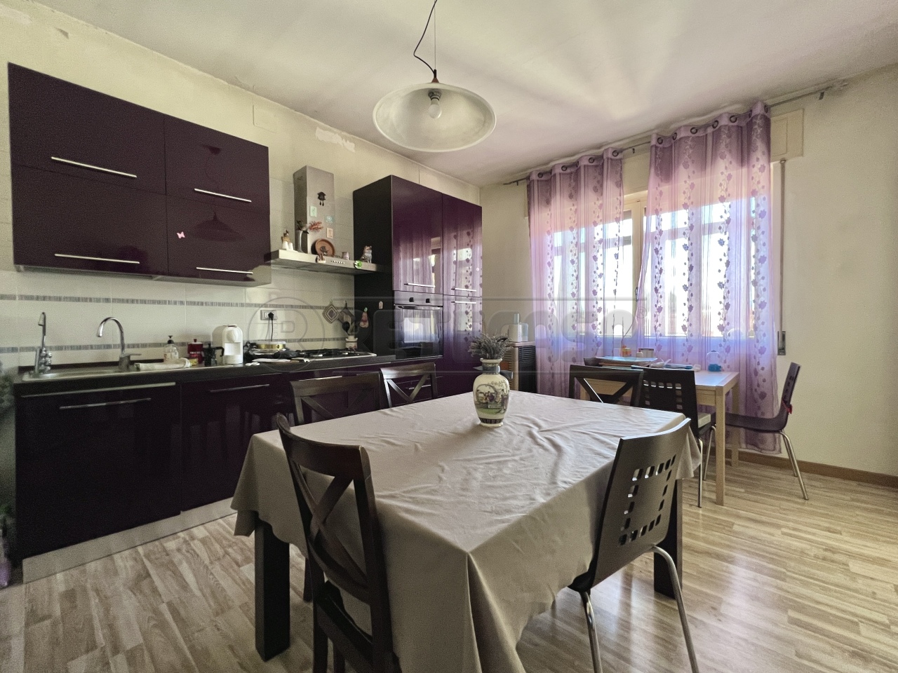 Appartamento in vendita a Montecchio Maggiore, 6 locali, prezzo € 83.000 | PortaleAgenzieImmobiliari.it