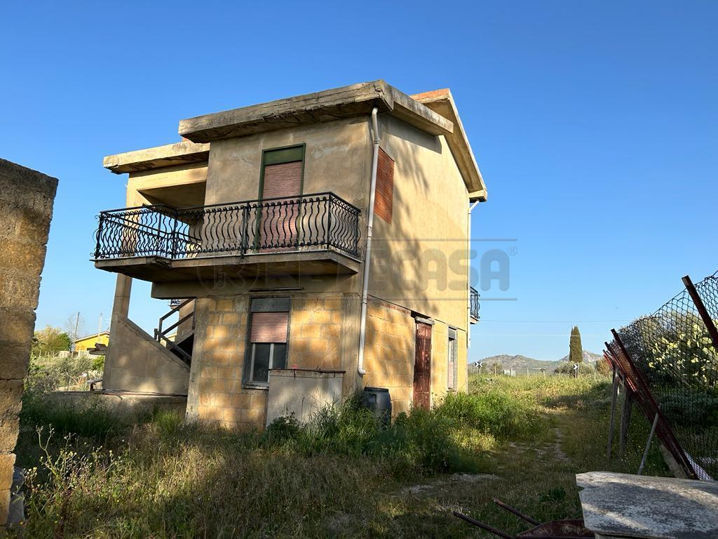 Villa a Schiera in vendita a Caltanissetta, 4 locali, prezzo € 59.000 | PortaleAgenzieImmobiliari.it