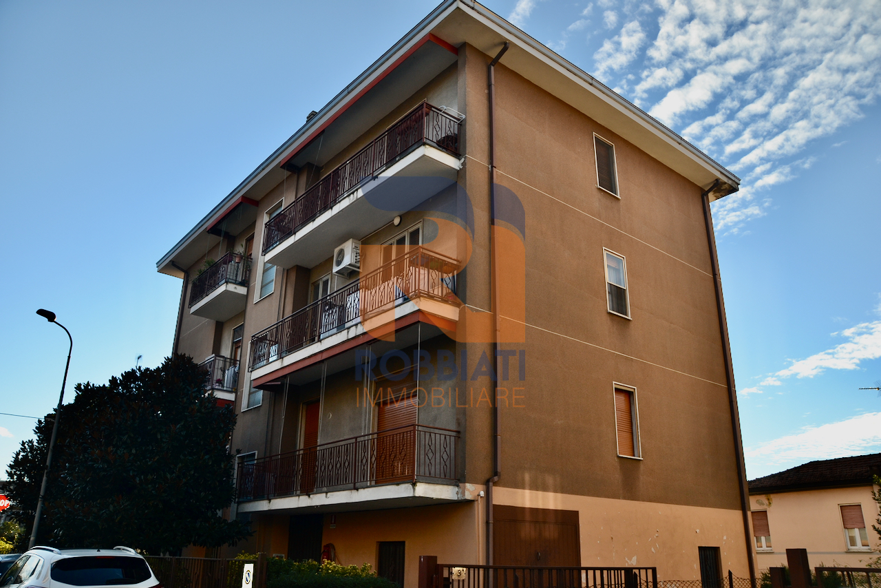 Appartamento in vendita a San Martino Siccomario, 3 locali, prezzo € 88.000 | PortaleAgenzieImmobiliari.it