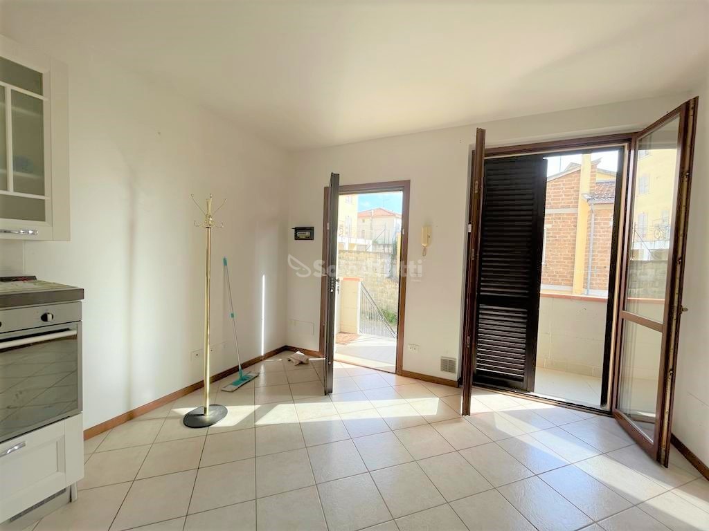 Appartamento in affitto a Foiano della Chiana, 4 locali, prezzo € 450 | PortaleAgenzieImmobiliari.it