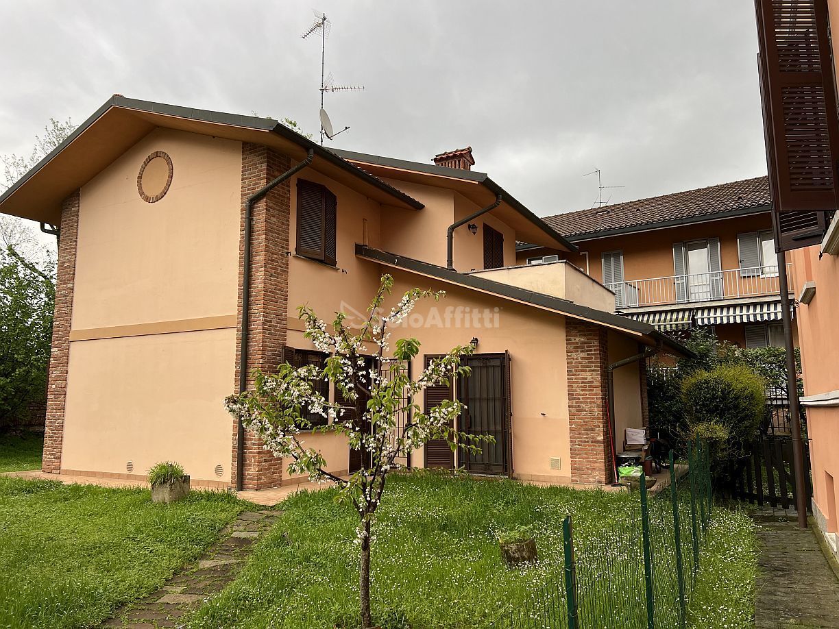 Villa in affitto a Pavia, 6 locali, prezzo € 1.200 | PortaleAgenzieImmobiliari.it
