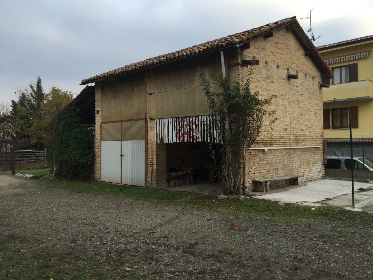 Rustico / Casale in vendita a Traversetolo, 3 locali, prezzo € 61.000 | PortaleAgenzieImmobiliari.it