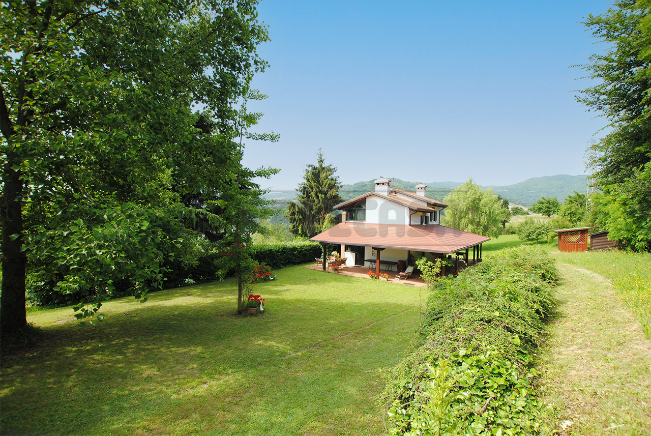 Villa in vendita a Cornedo Vicentino, 5 locali, prezzo € 390.000 | PortaleAgenzieImmobiliari.it