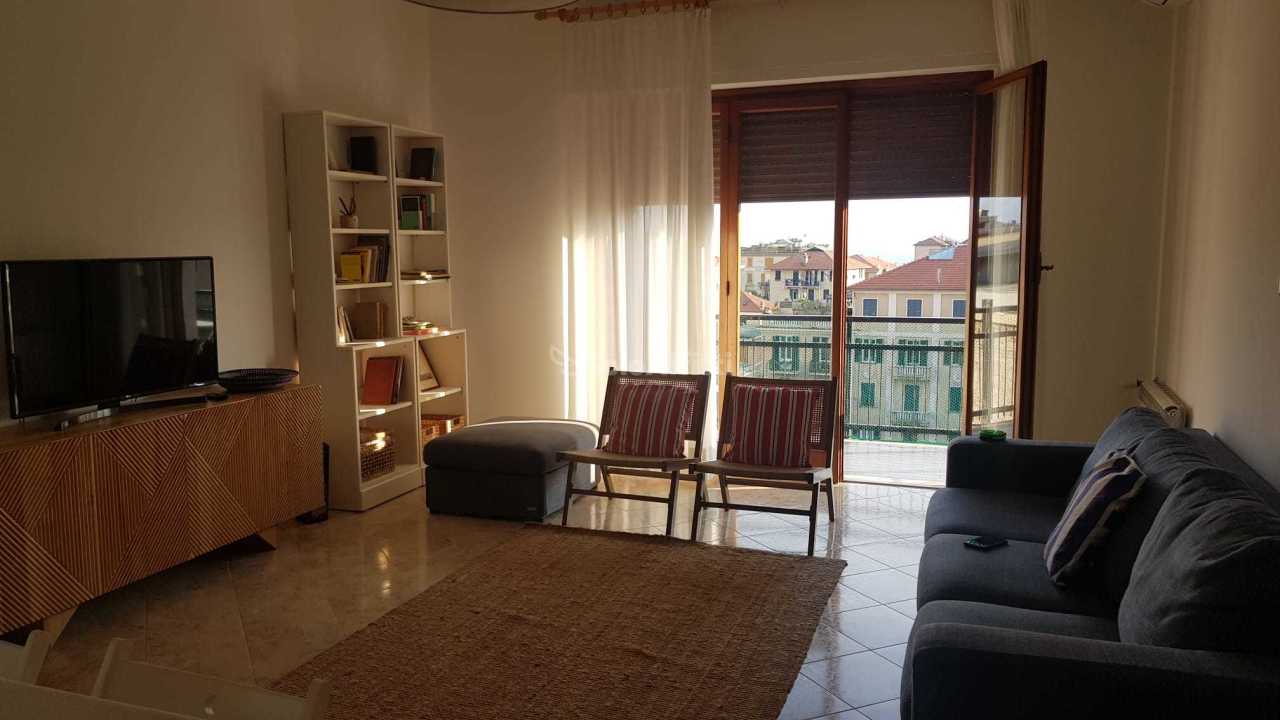 Appartamento in affitto a Chiavari, 5 locali, prezzo € 900 | PortaleAgenzieImmobiliari.it