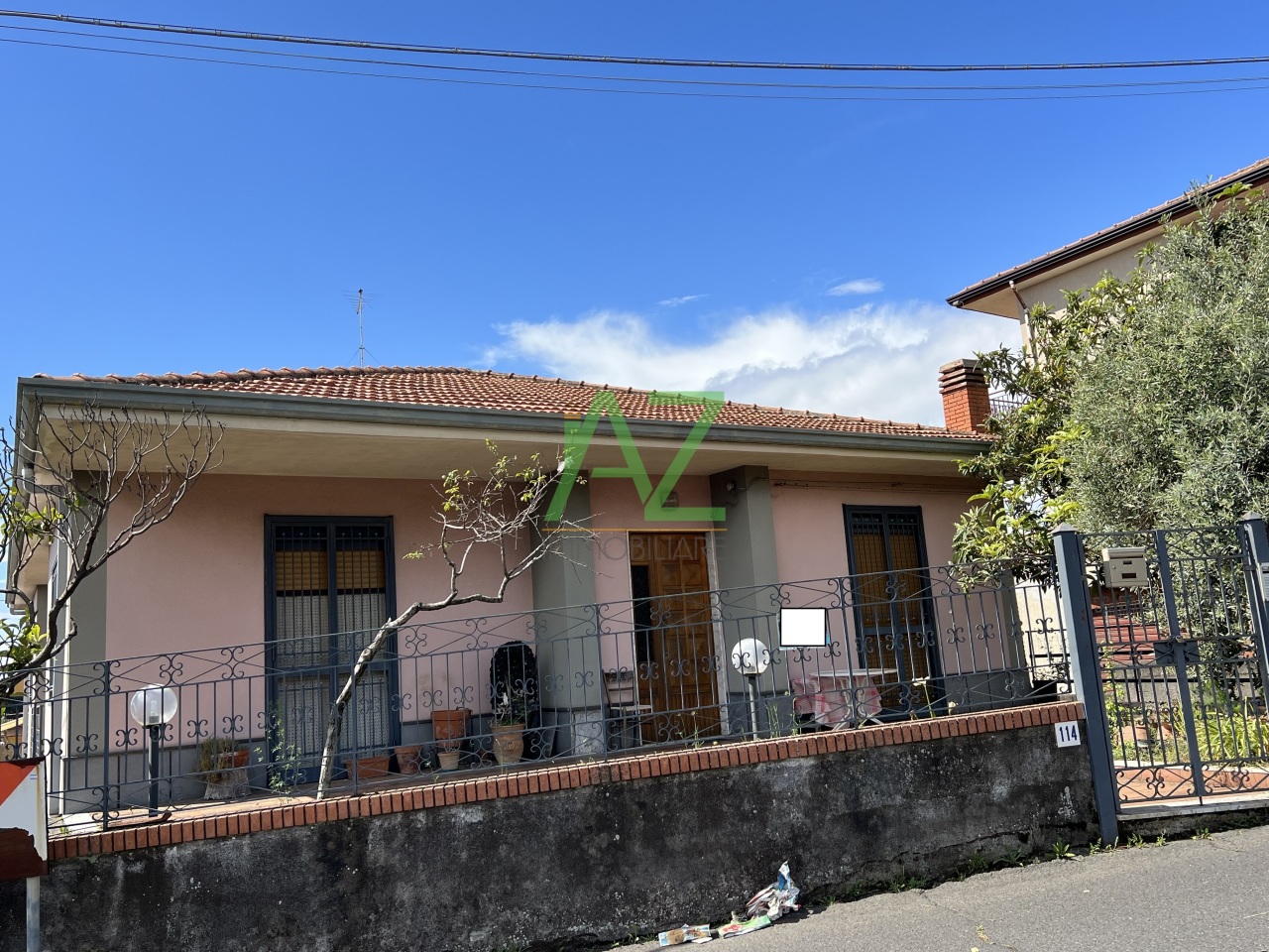 Villa in vendita a Pedara, 6 locali, prezzo € 250.000 | CambioCasa.it