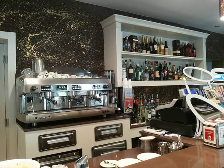 Bar in vendita a Lamporecchio, 3 locali, prezzo € 170.000 | CambioCasa.it