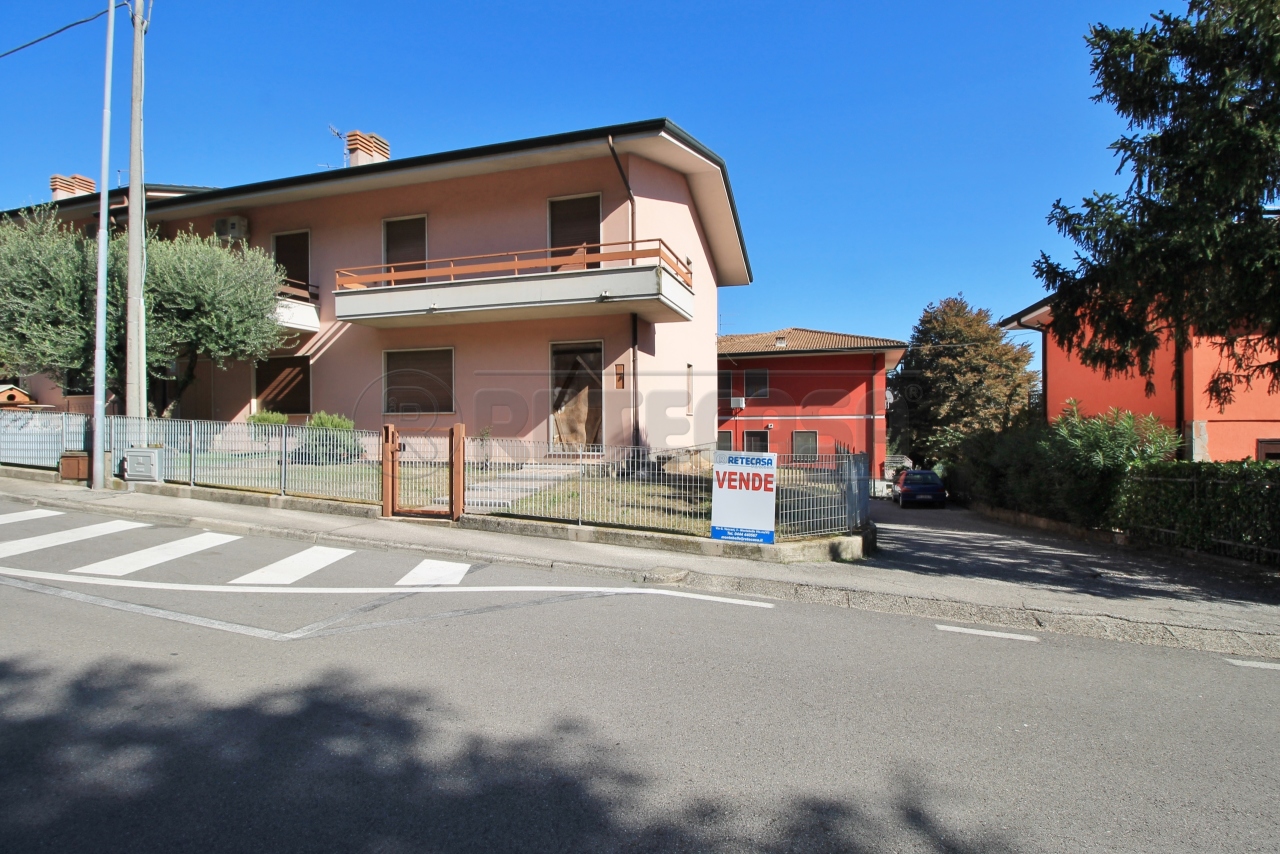 Villa a Schiera in vendita a Montorso Vicentino, 7 locali, Trattative riservate | PortaleAgenzieImmobiliari.it