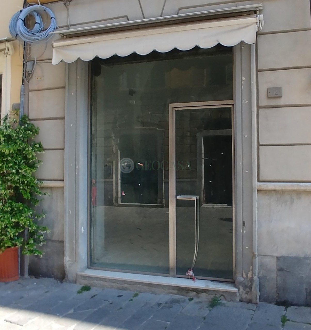 Magazzino in affitto a Sarzana, 9999 locali, prezzo € 1.000 | PortaleAgenzieImmobiliari.it