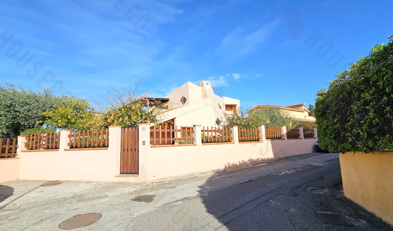 Villa in vendita a Quartu Sant'Elena, 4 locali, prezzo € 320.000 | PortaleAgenzieImmobiliari.it