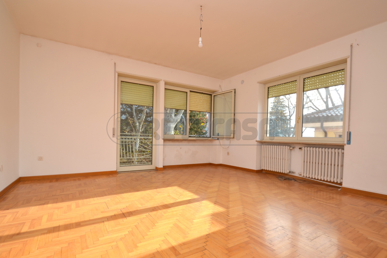 Appartamento in vendita a Valdagno, 5 locali, prezzo € 85.000 | PortaleAgenzieImmobiliari.it