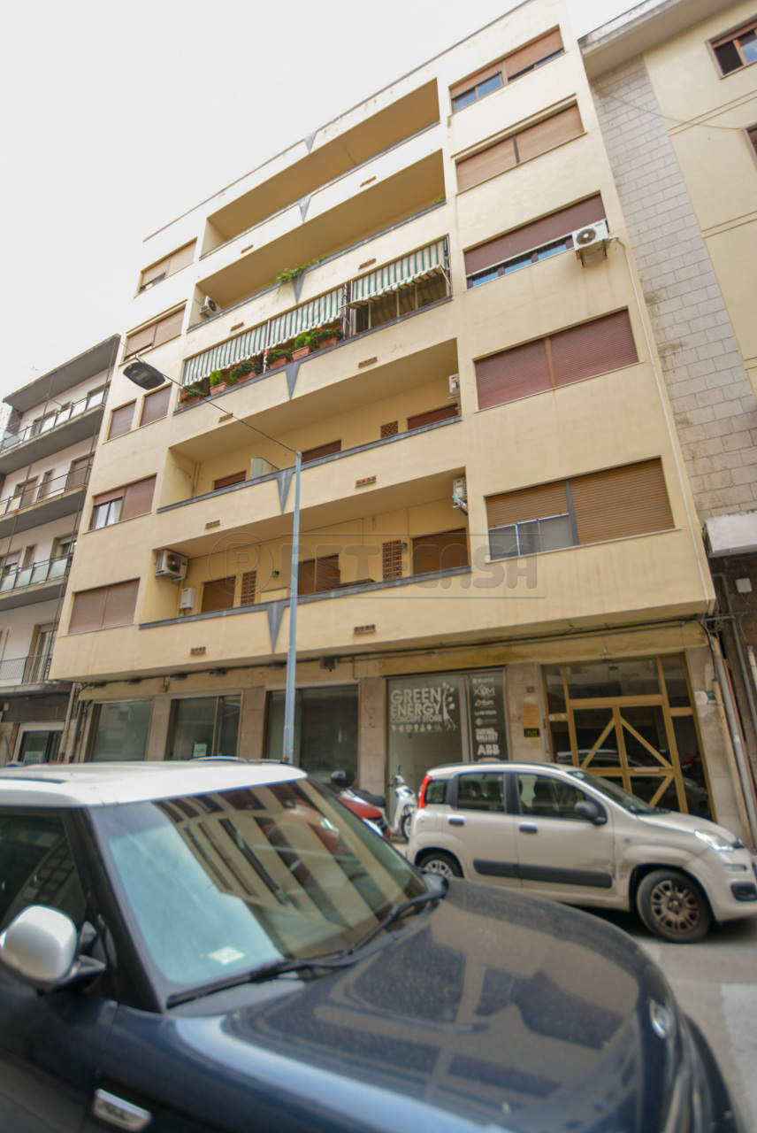 Ufficio / Studio in affitto a Messina, 2 locali, prezzo € 450 | PortaleAgenzieImmobiliari.it
