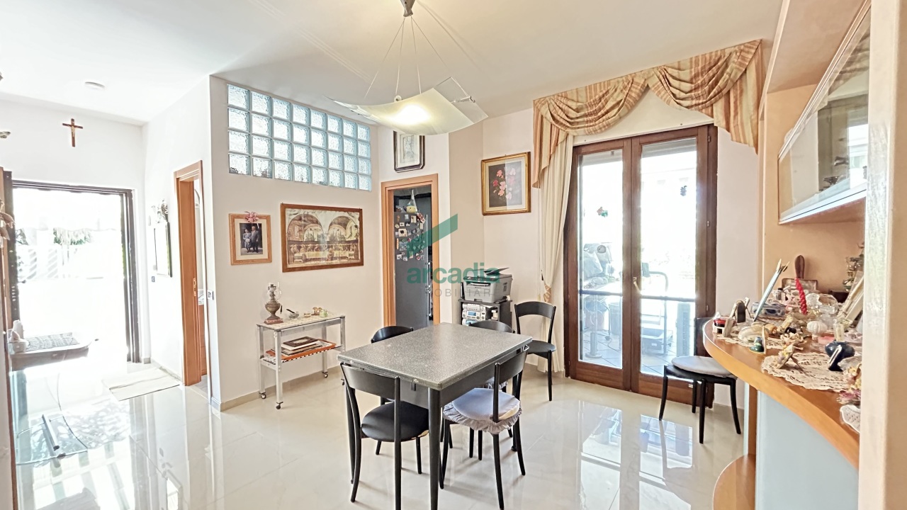 Villa a Schiera in vendita a Bari, 5 locali, prezzo € 250.000 | PortaleAgenzieImmobiliari.it