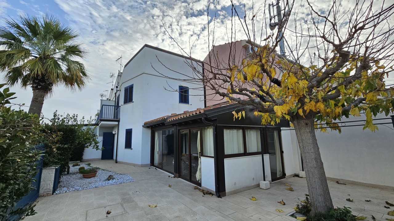 Villa a Schiera in vendita a Modica, 3 locali, prezzo € 225.000 | PortaleAgenzieImmobiliari.it